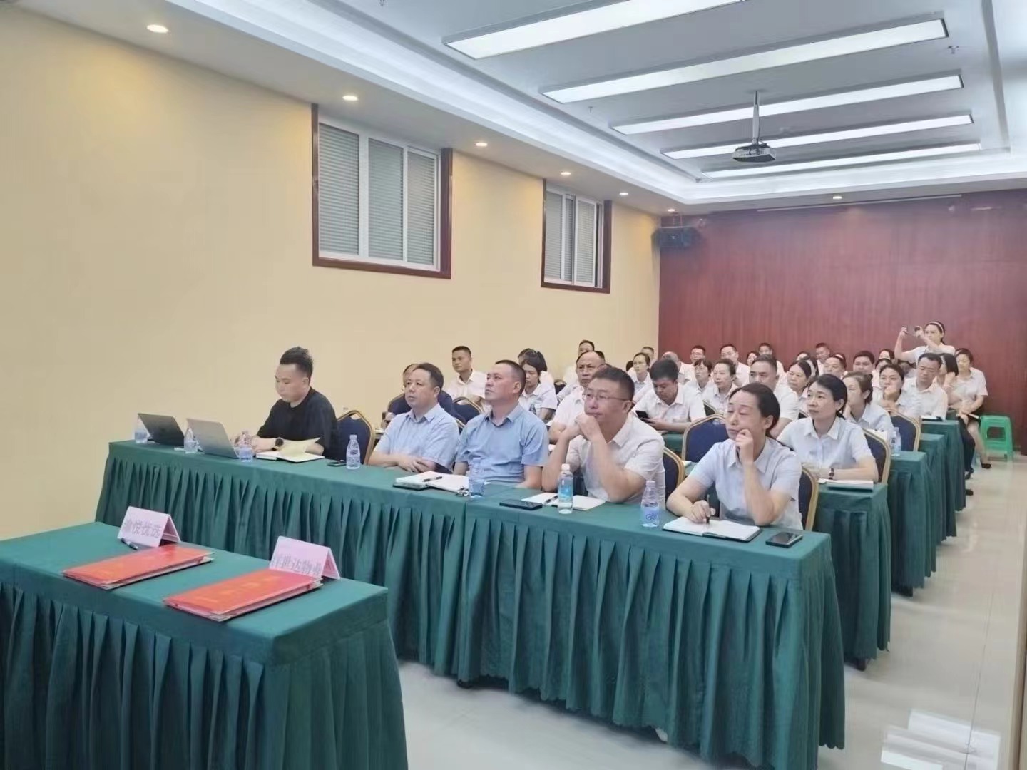 渝悦优选与洋世达物业签署战略合作，共创社区生态电商新篇章